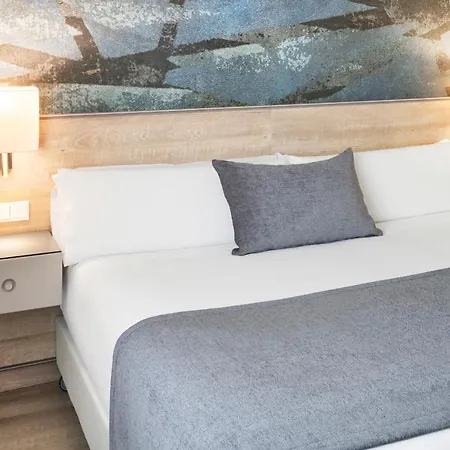 Salles Ciutat Del Prat Barcelona Airport