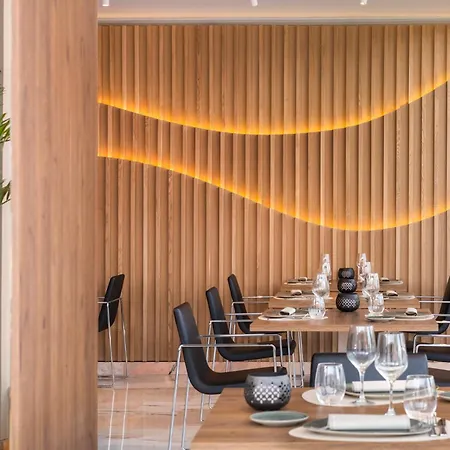 Salles Ciutat Del Prat Barcelona Airport Hotel