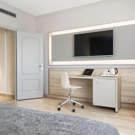 Hotel Salles Ciutat Del Prat Barcelona Airport 4*