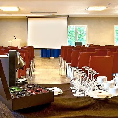 Salles Ciutat Del Prat Barcelona Airport Hotell